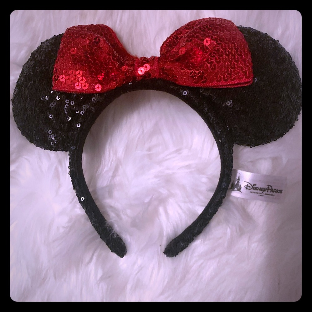 Disney Park Authentic Minnie Mouse Ears